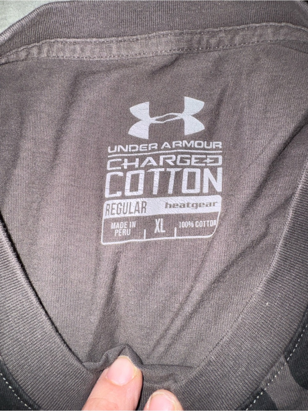 Under Armour Charged Cotton Men’s XL Gray Black Graphic T-Shirt Weight Plate Tee - Picture 5 of 6